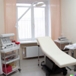 DALL·E 2023-06-06 15.55.58 – photo of beauty salon specializing in aesthetic medicine