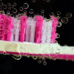 toothbrush-g11b96aea7_640
